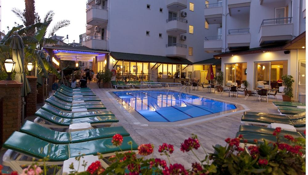 Otel Remi 4*